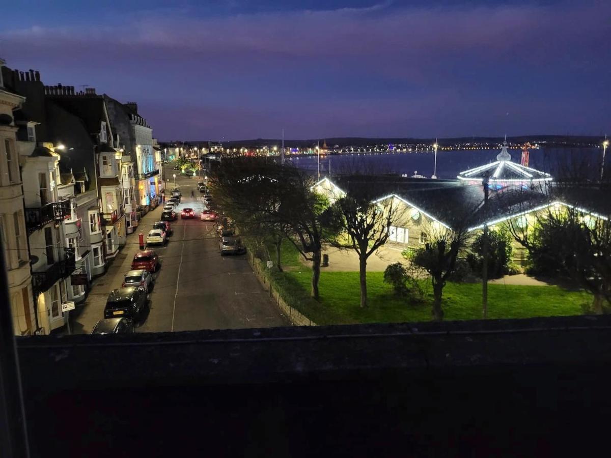 Apartment & Harbour View House *